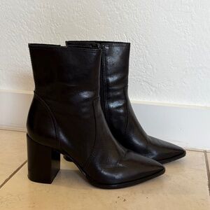 Gianni Bini Ankle Boots